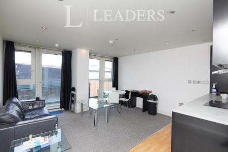 1 bedroom flat to rent - Photo 4