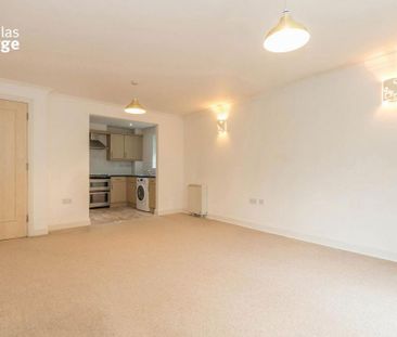 1 bedroom flat to rent - Photo 2