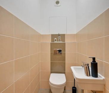 Pronájem kompletně zařízené novostavby bytu o dispozici 2+kk, ul. A... - Photo 6