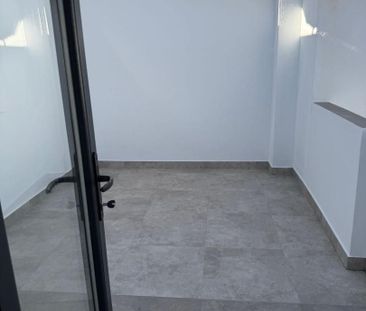 Dúplex de alquiler en Calle Jimera de Libar, N25, Distrito Zeta - R... - Photo 6