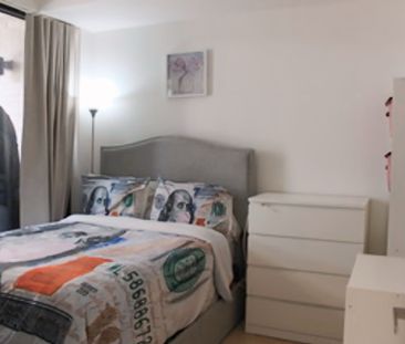Condo for rent, Montréal (Le Sud-Ouest) - Photo 2