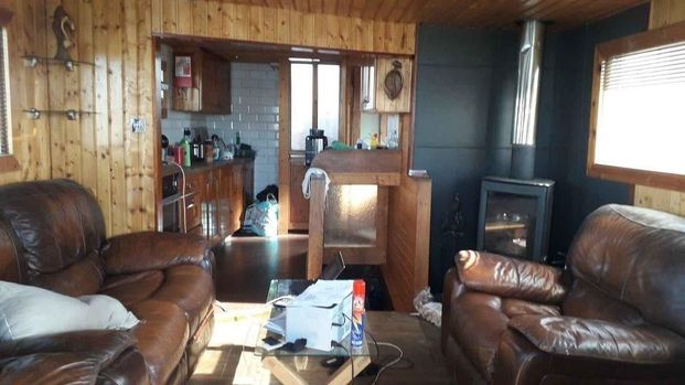 2 Bed House Boat, Waterfront, BN2 - Photo 1
