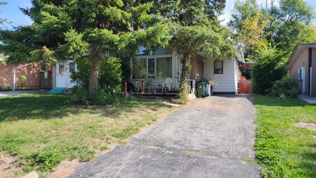 For Lease - 140 Combermere Drive Unit# Basmt, Toronto, Ontario - Photo 3