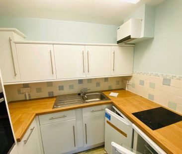 1 bedroom flat to rent - Photo 4