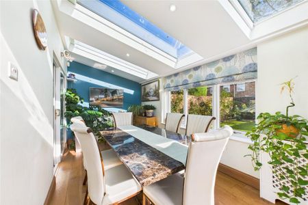 3 bedroom link detached house to rent - Photo 3