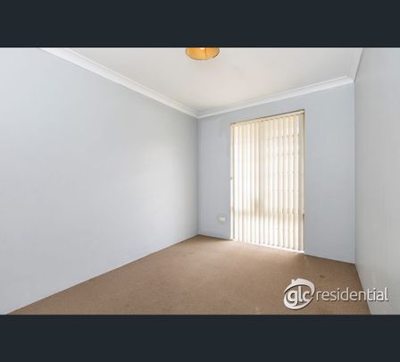 36 Broadwater Gardens, South Lake, WA 6164 - Photo 1