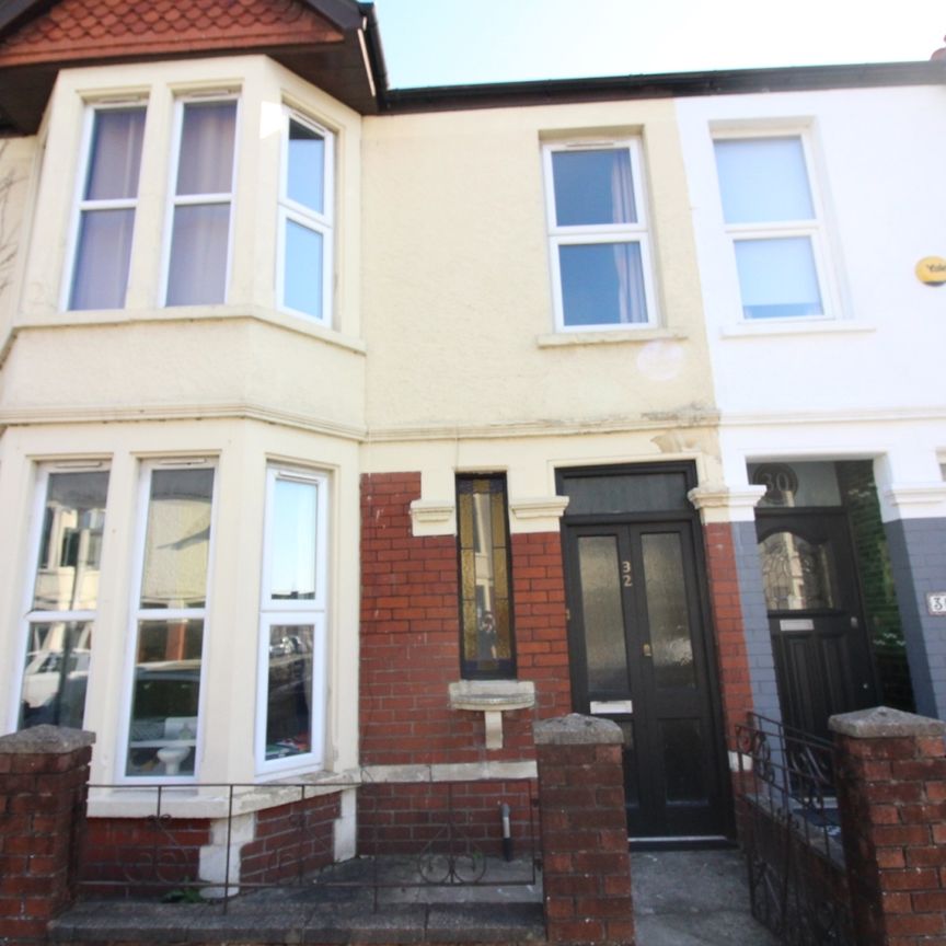 Flaxland Avenue, Heath - Photo 1