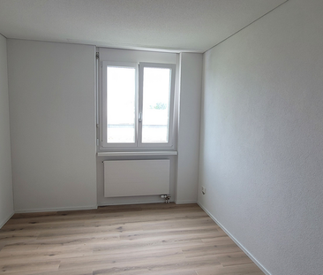 4.5-Zimmer-Wohnung mit grosser Terrasse im Zentrum von Sins - Foto 2