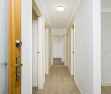 Delightful Villa in Prime Location - Photo 1