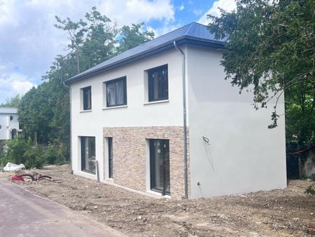 Location Maison 4 pièces 104m² CHATOU 78400 - Photo 5
