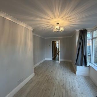 3 bedroom Terraced House To Let - Photo 1