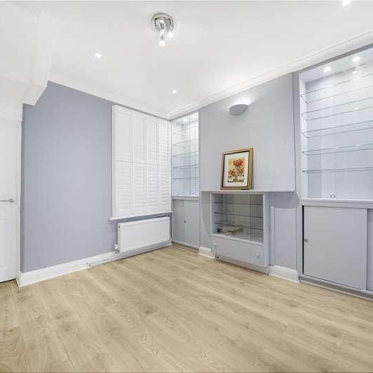 First Avenue, Queens Park Estate, London, W10 - Photo 1