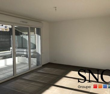 T3 AVEC TERRASSE ET PARKING - Photo 2