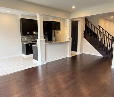 For Lease - 42 Faust Ridge, Vaughan, Ontario - Photo 3