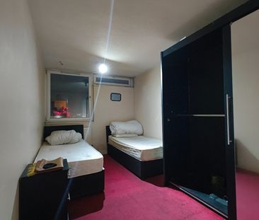 Room in a Shared Flat, Shearsmith House Hindmarsh Close, E1 - Photo 1