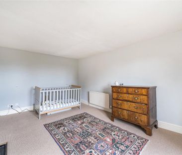 4 bedroom semi-detached house to rent - Photo 5