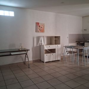 Location Appartement 25.46m² 1 pièce Fort de france - Photo 2