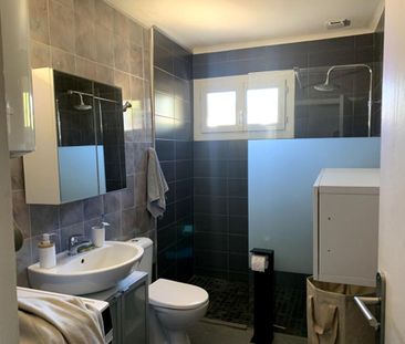 Location Appartement 3 pièces 70m² MARTIGUES 13500 - Photo 4