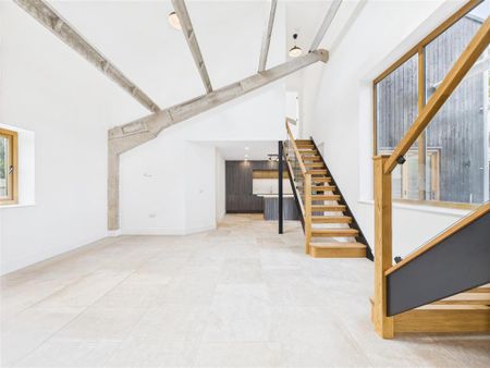 4 bedroom detached house to rent - Photo 3