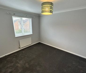 Lansdowne Close - Photo 4