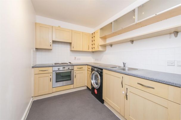 2 bed Apartment To Let - Photo 1