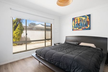 Low-Maintenance Living in a Convenient Location - Photo 2