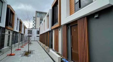 FULLY FURNISHED 2 bedroom Paddington apartment - Photo 3