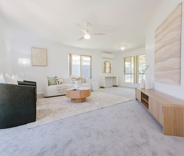 6 Blue Mountain Crescent, Warner QLD 4500 - House For Rent | Domain - Photo 3