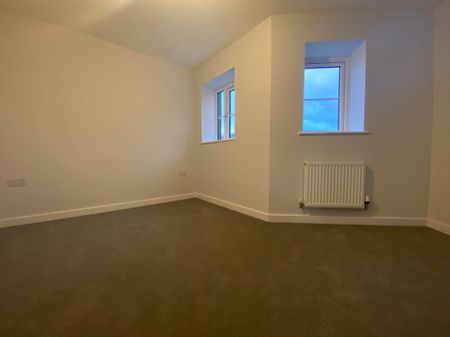 Buckingham Close, Thetford, Carbrooke - Photo 2