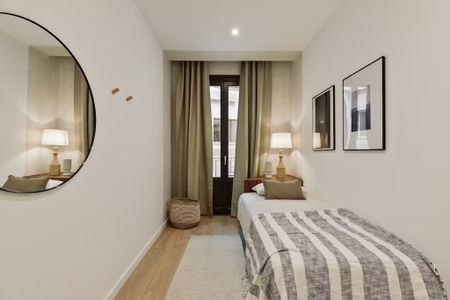 Carrer de Jonqueres, Barcelona, Catalonia 08003 - Foto 3