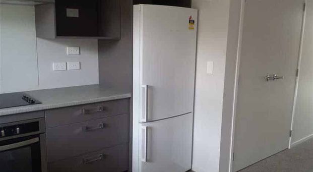 Fully Furnished Studio - Photo 1