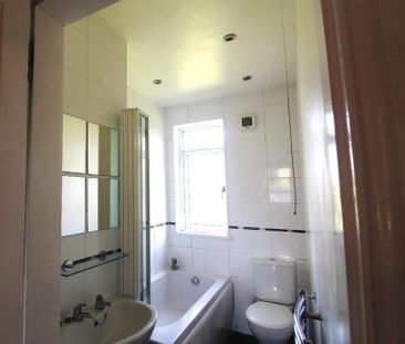 3 bedroom ground floor flat to rent - Photo 4