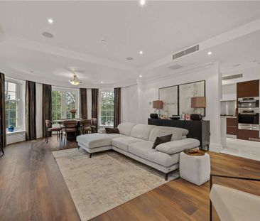 3 bedroom apartment set in a prestigious and private development co... - Photo 1