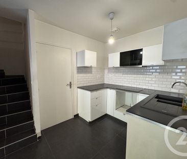 Location Appartement 4 pièces 83m² MARSEILLE 12ème - Photo 4