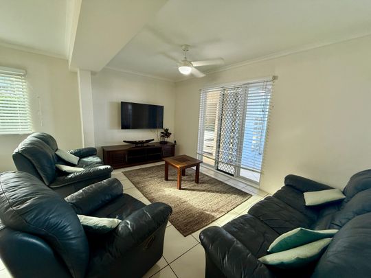 COASTAL LIFESTYLE LIVING MADE EASY! - Photo 1