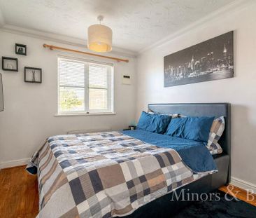 4 bedroom detached house to rent - Photo 5