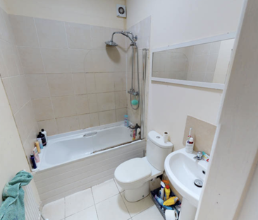 7 Flat 1 Headingley Avenue, Leeds, LS6 3EP - Photo 5 | Rentumo