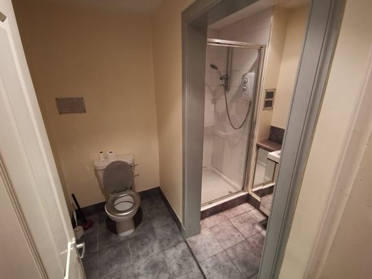 1 Bed Flat, Henderson Street, EH6 - Photo 1