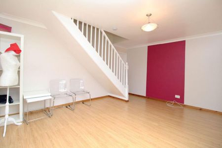 2 bedroom terraced house to rent - Photo 2