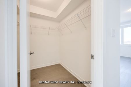 Townhouse For Lease | C8143268 - Photo 3