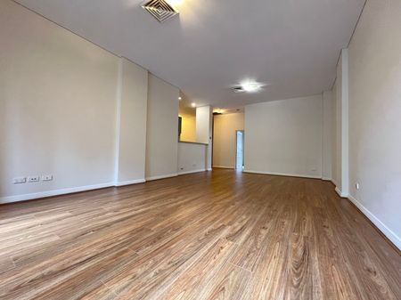 Stylish 2-Bedroom Apartment available NOW***New timber floor and fresh paint*** - Photo 5