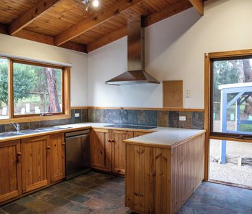 Character Family Home Close To Beach - Photo 5