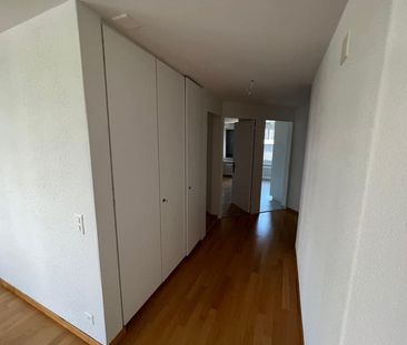 "Sonnige 4-Zimmer-Wohnung in der steuergünstigen Gemeinde Hergiswil... - Photo 5