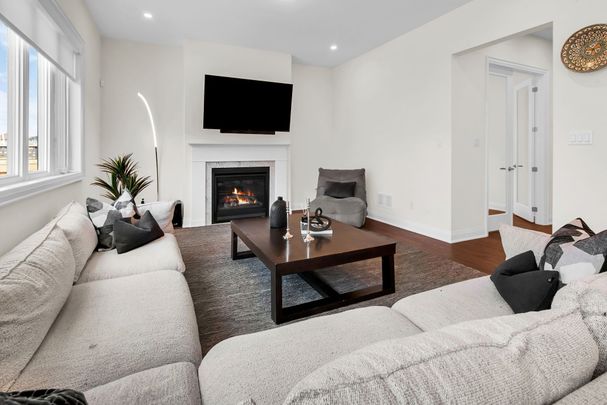 For Lease - 1292 Minnow Street, Oakville, Ontario - Photo 1