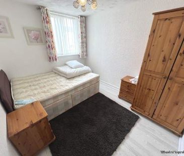 2 bedroom property to rent in Blackpool - Photo 4