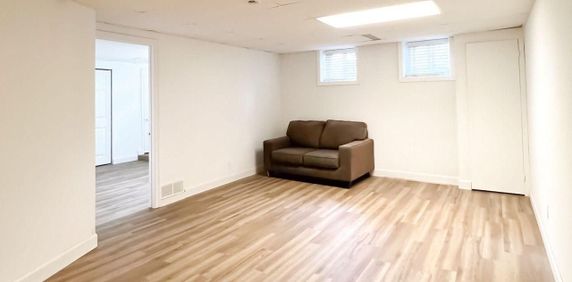 For Lease - 313 Bronte Road Unit# Basement, Oakville, Ontario - Photo 2