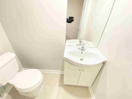 For Lease - 4 Reddington Road, Markham, Ontario - Photo 3