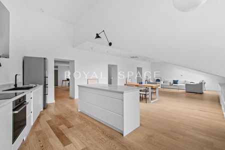 Apartament w zabytkowej kamienicy przy Wiejskiej - Photo 5