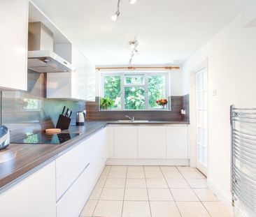 Room in a Shared House, Cecil Road, W3 - Photo 6