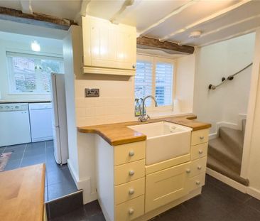 2 bedroom semi-detached house to rent - Photo 3